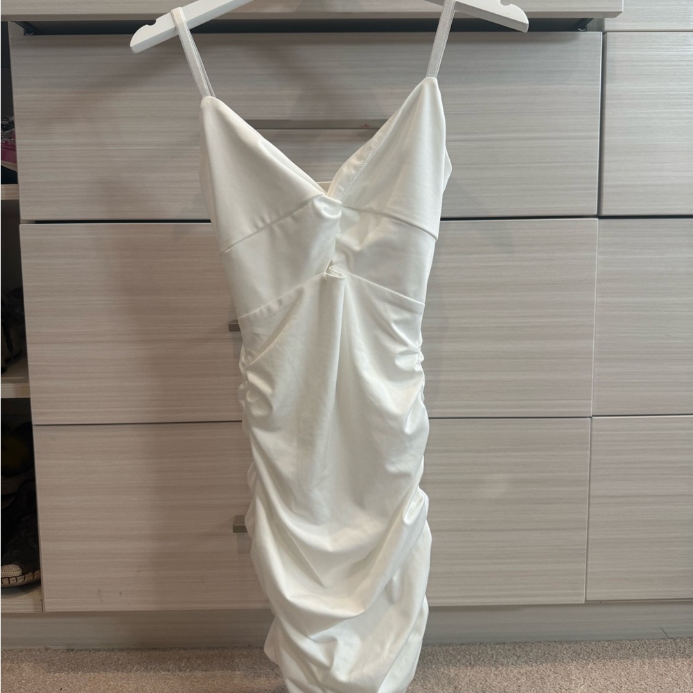 Katie j girls white dress euc